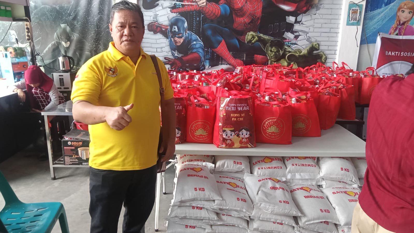 Satu Hati Syukuran & Makan Bersama Warga Pra Sejahtera, dan Bagin 600 Parcel Warga Kurang Mampu