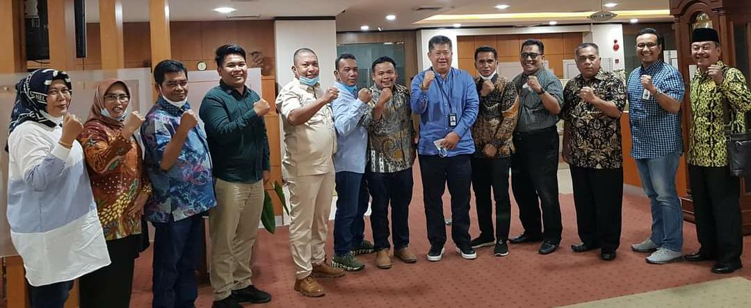 Komisi III DPRD Bersama Dinas Pendapatan dan Diskominfo Labuhanbatu Kunker Kantor Pusat Bank Sumut