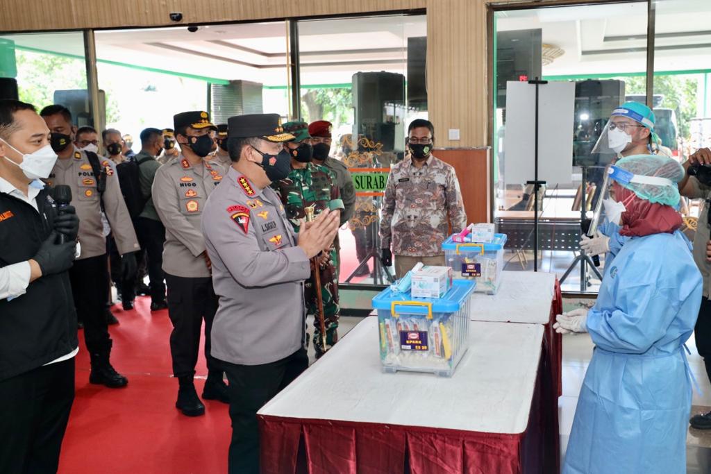 Kapolri Didampingi Forkopimda Jatim Mengecek Isoter di Hotel Asrama Haji Surabaya
