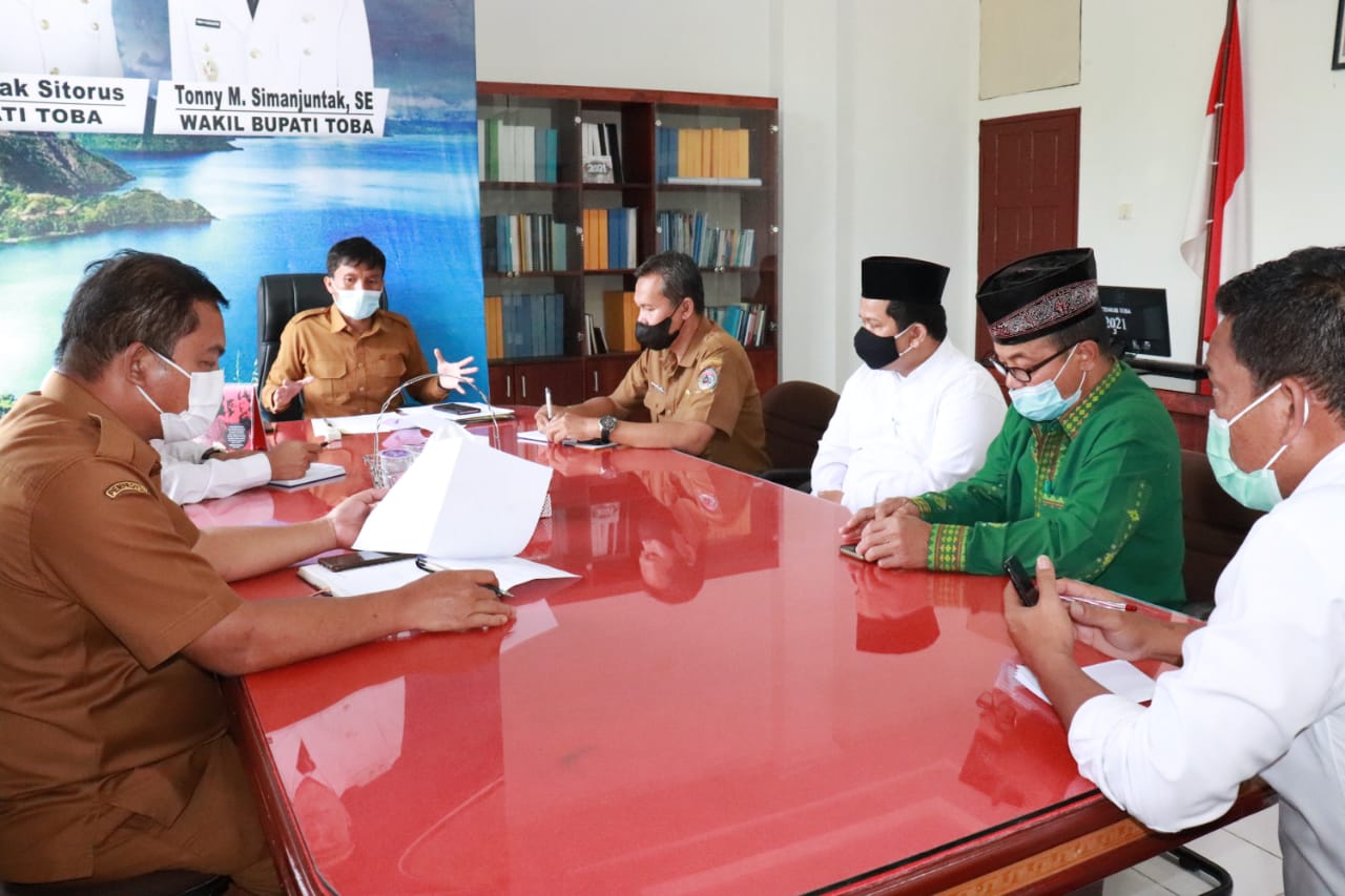 Pemkab Toba  dan BAWASLU Teken Kesepakatan Bersama Penguatan Pengawasan Partisipatif Pemilu  2024
