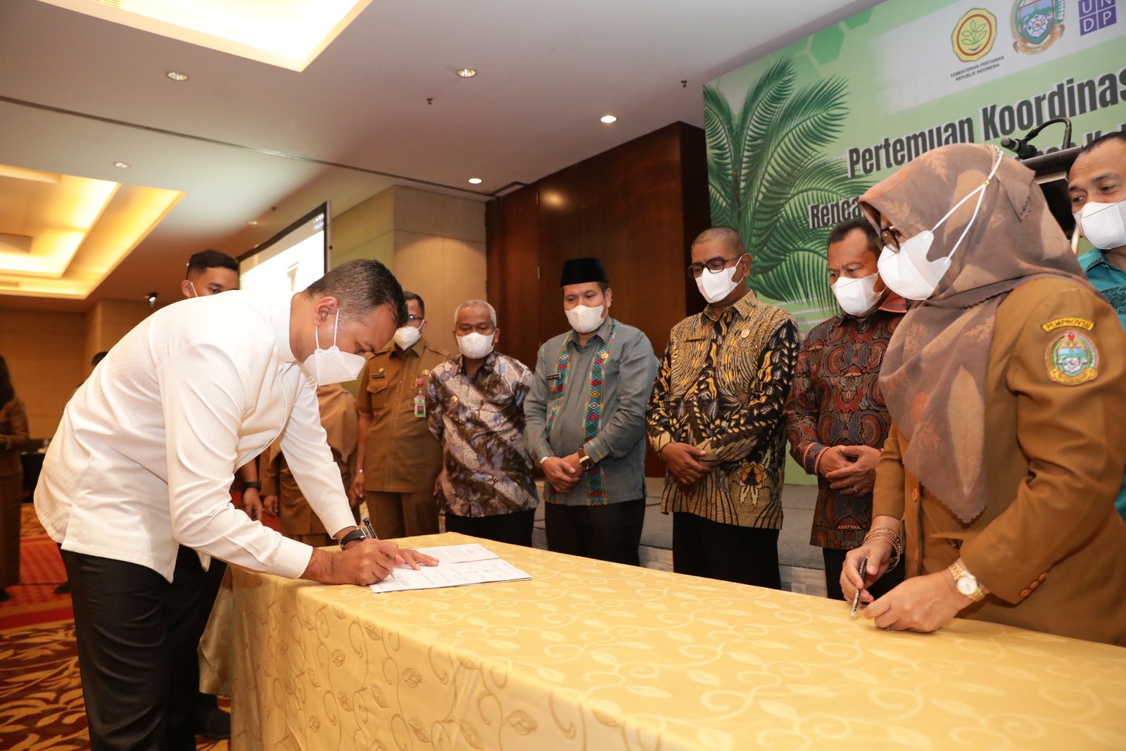 Musa Rajekshah Harapkan Kerja Sama Semua Pihak  dalam Pembangunan Kelapa Sawit Berkelanjutan