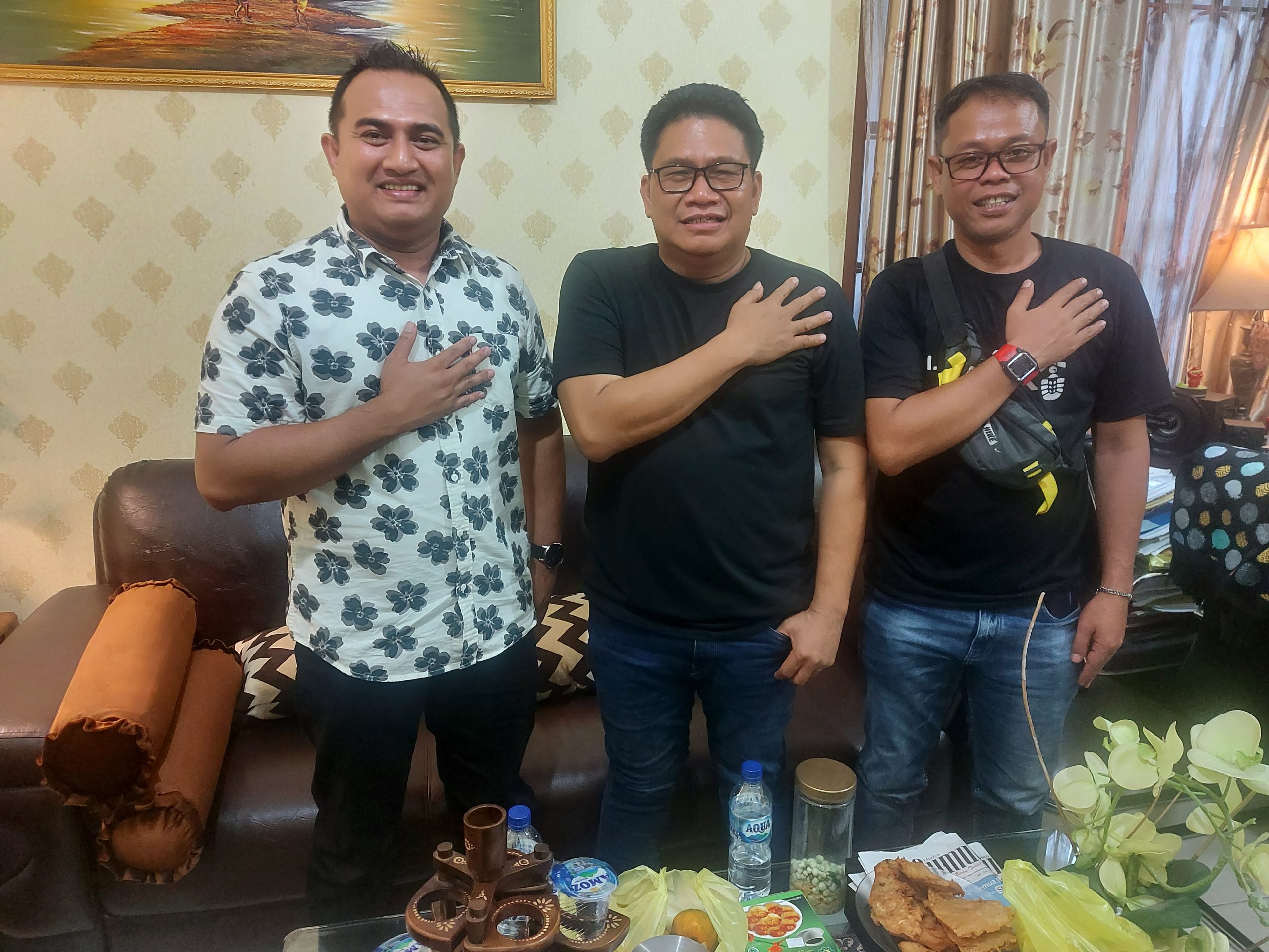 Jalin Kemitraan, Panit 5 Subdit Kamsus Direktorat Intelkam Poldasu Silaturrahmi ke Redaksi SUMUT24