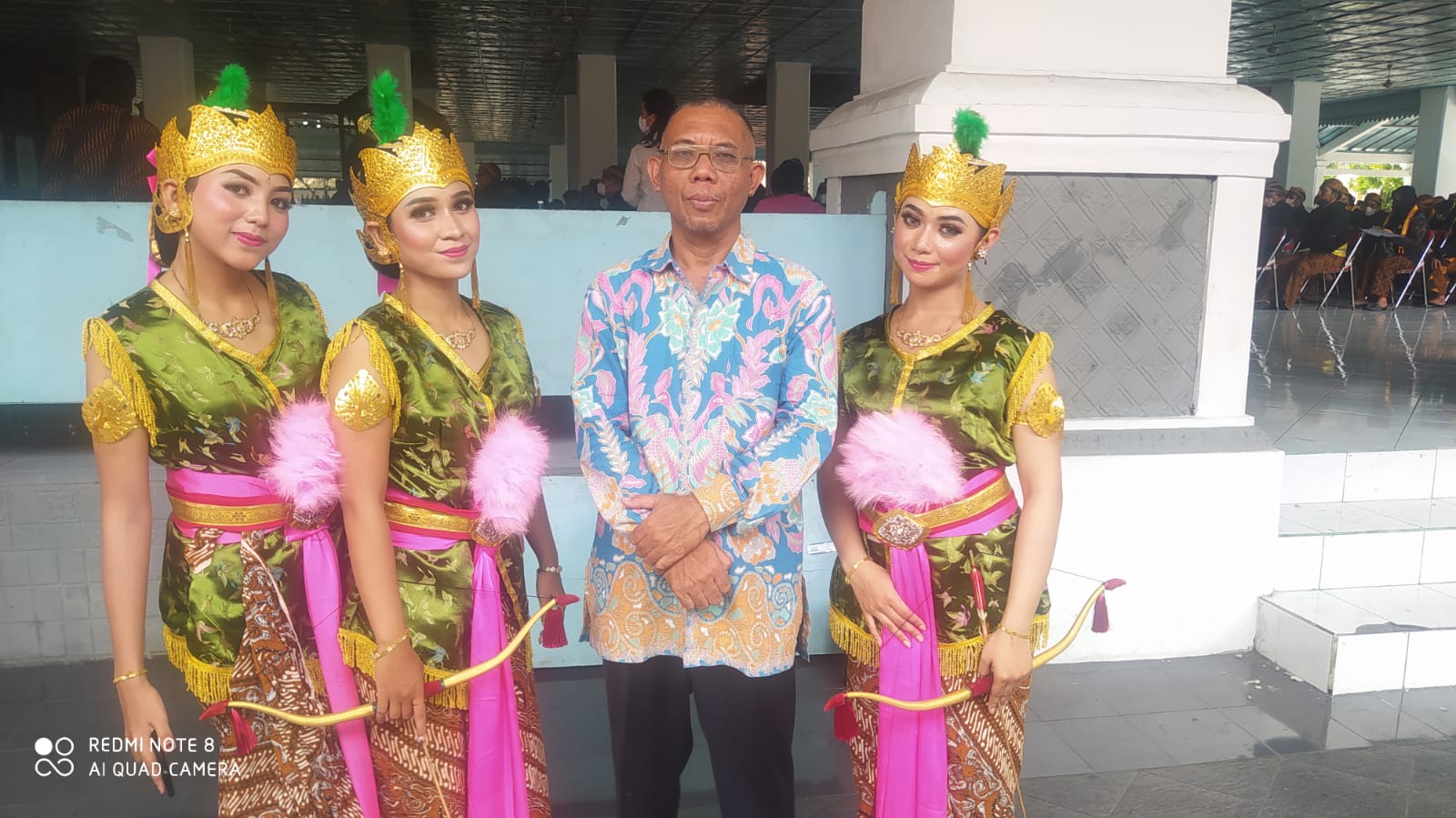 TARI BEDAYA KIRANA RATIH