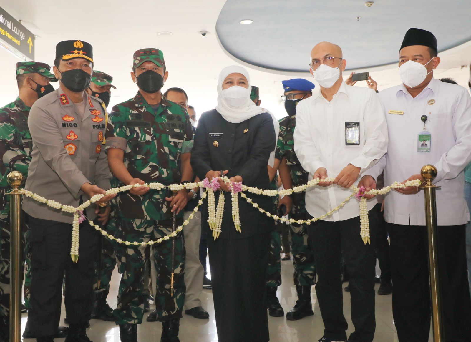 Forkopimda Jatim Lepas Keberangkatan 220 Jamaah Umroh dari Juanda ke Tanah Suci