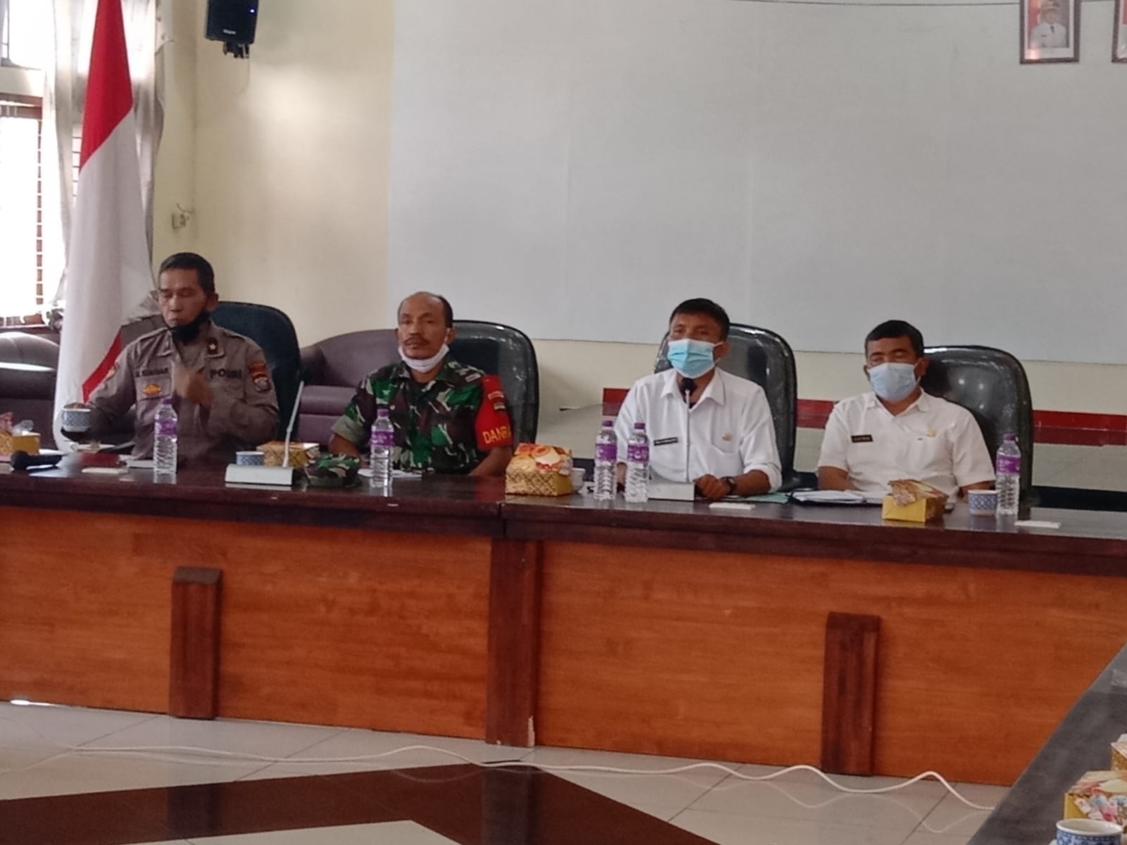 Wabup Toba: Satpol PP Segera Monitor Warga yang Tidak Mau Divaksin