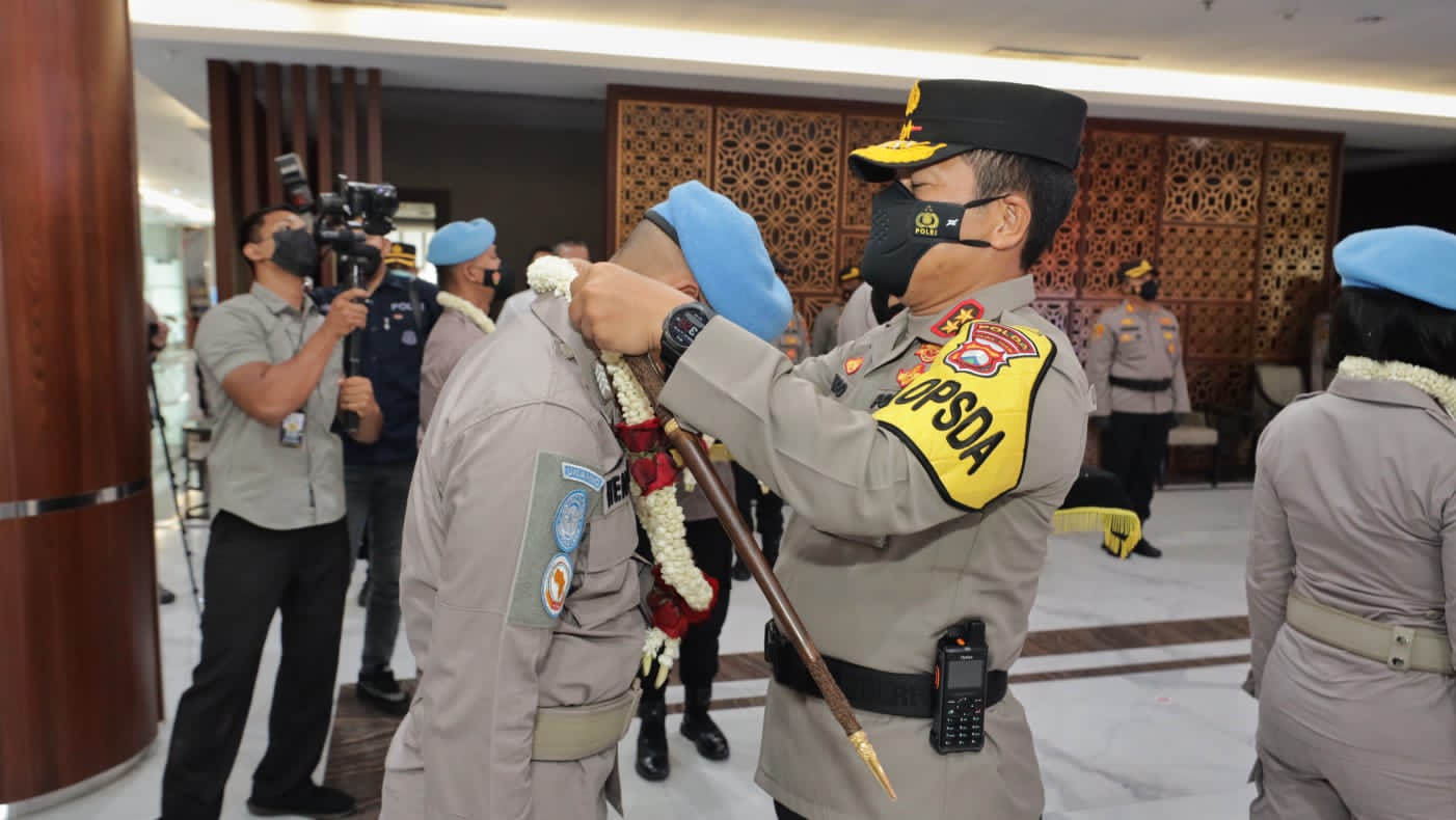 Kapolda Jatim Pimpin Upacara Sambut Satgas Garbha FPU 2 Minusca dan Satgas Garbha FPU 12 UNAMID /UN