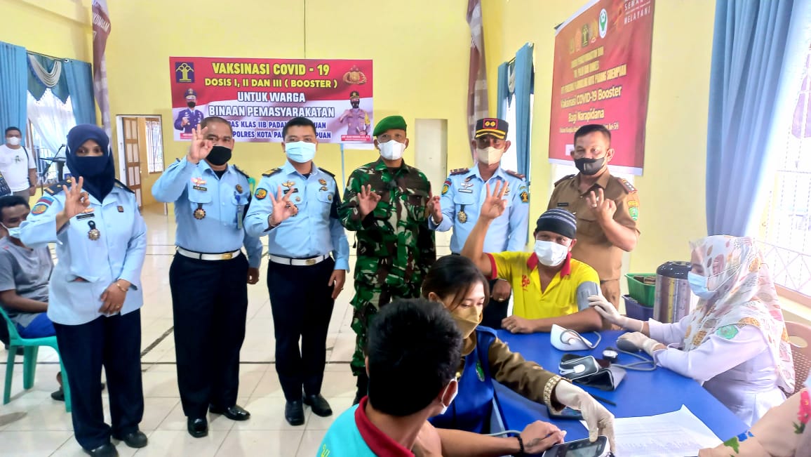 Sambut Hari Bakti Pemasyarakatan Ke-58, Lapas Kelas IIB Padangsidimpuan Kanwil Kemenkumham Sumut, Kembali Sukses Vaksinasi Booster Warga Binaannya