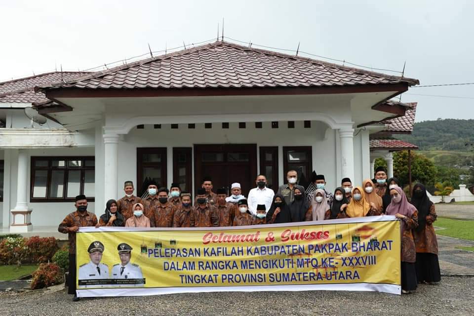 Bupati Pakpak bharat  Lepas Kafilah MTQ Ke Tingkat Provsu