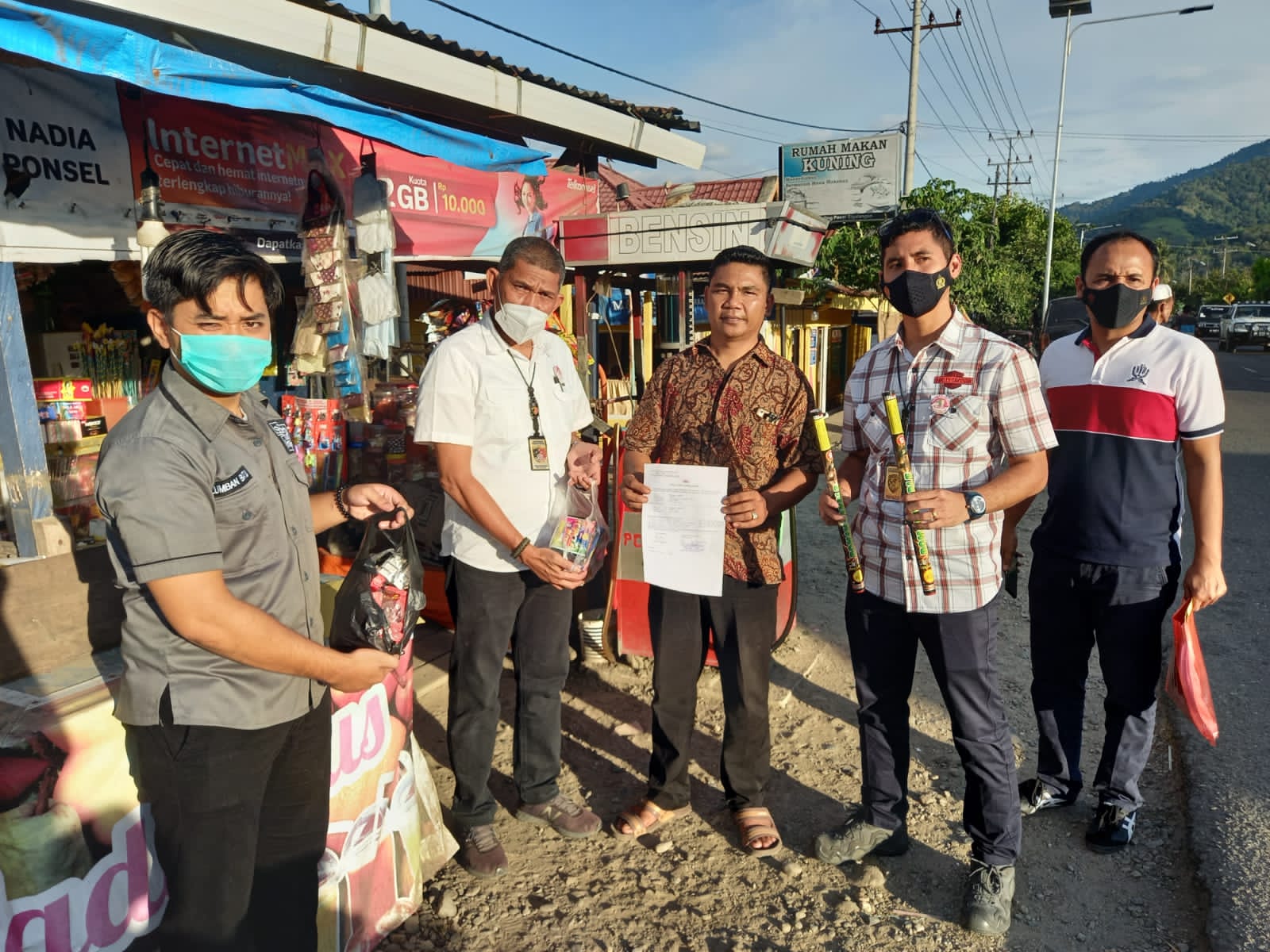 Sat Reskrim Bersama Sat Intelkam Polres Tapsel  Razia Petasan dan Senjata Mainan