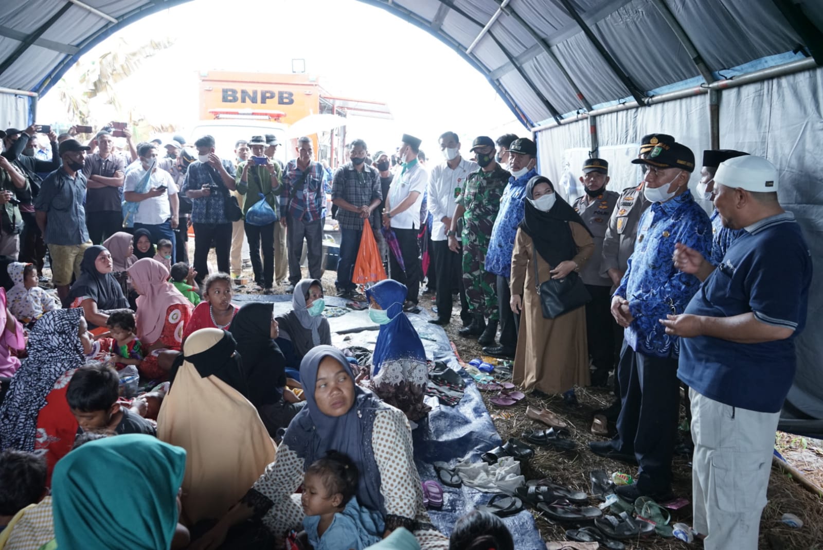 Bupati Bersama Forkopimda Asahan Beri Bantuan Korban Kebakaran di Desa Sei Apung Jaya, Tanjung Balai