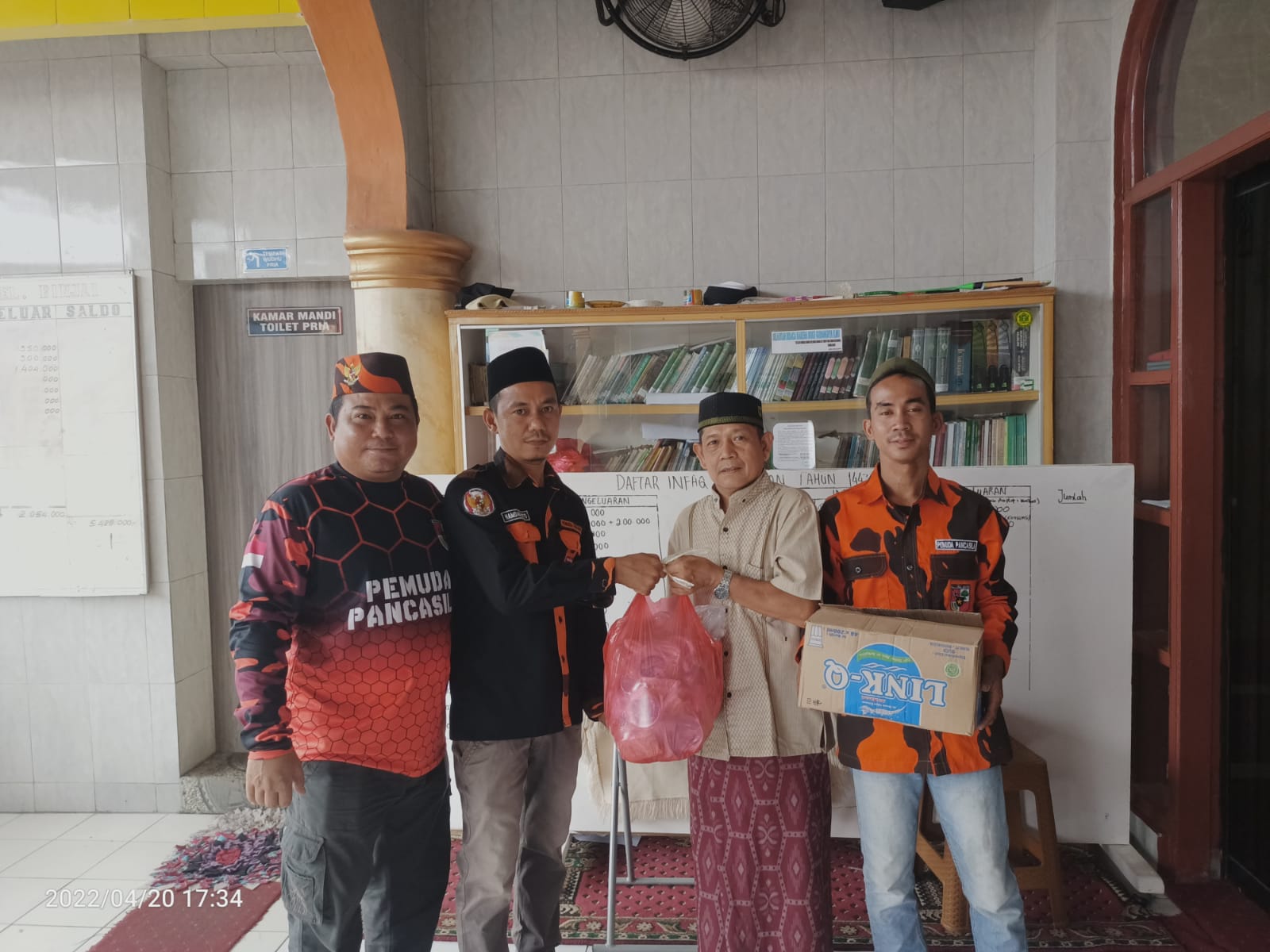 Pengurus PP PAR 05 Berbagi Takjil, Ini Kata Ardiansyah