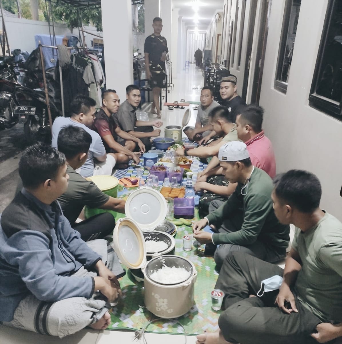 Bukber,  Pamasis & Mahasiswa STHM Angkatan XXV (Pramana 25)