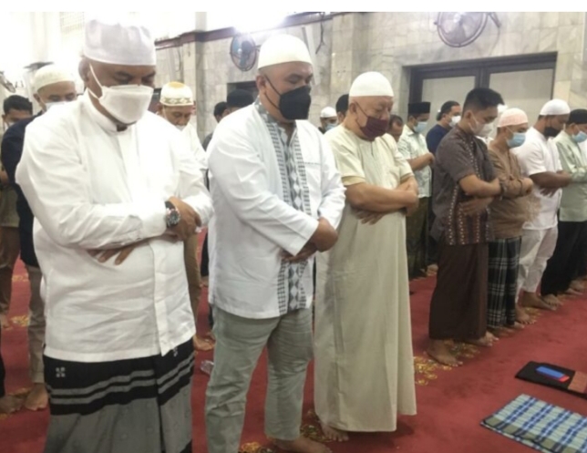 Shalat Tarawih Malam Pertama Ramadhan 1443 Hijriah di Masjid Agung  Berlangsung Khusyuk,
