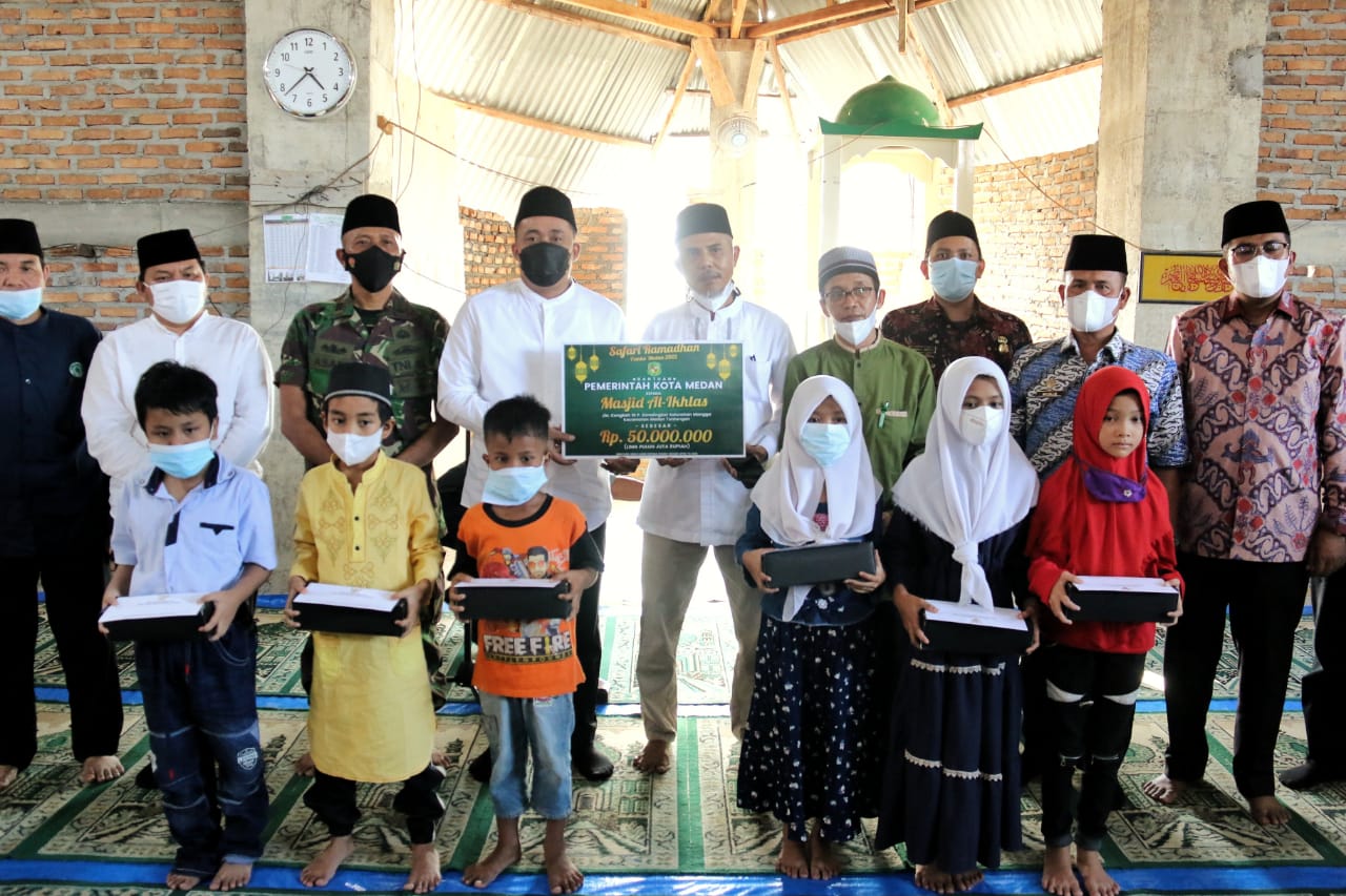 Melalui Safari Ramadhan, Wakil Wali Kota Medan Perkenalkan Program Aplikasi Medan Pay dan Masjid Mandiri Kepada Masyarakat