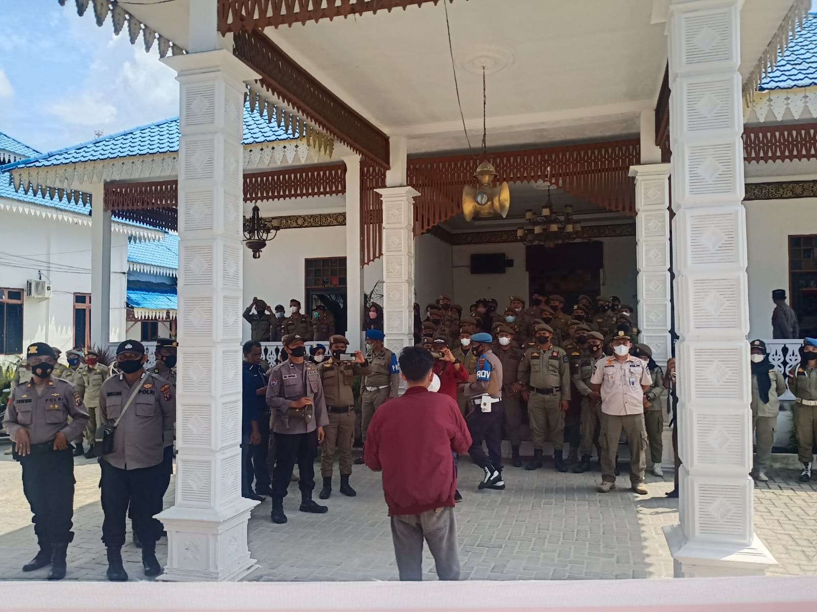 Demo, Masa Minta Bupati dan Wakil Bupati Batu Bara Klarifikasi Terkait Dana Kampanye 10 Miliar