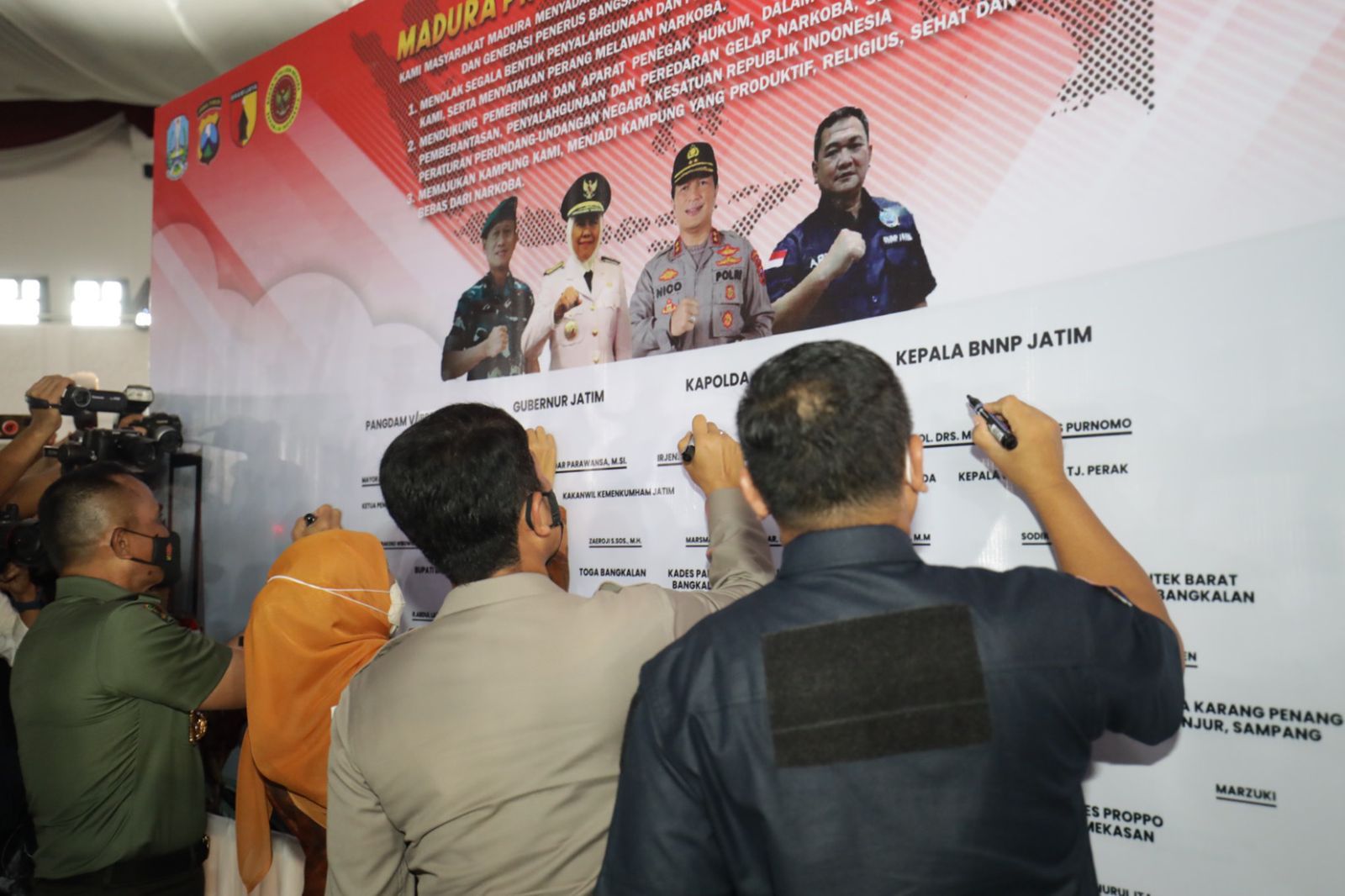 Forkopimda Jatim Bersama Elemen Masyarakat Madura Sepakat Brantas Narkoba