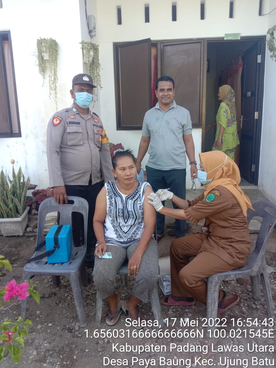 Waktu Sehari, Polres Tapsel Sukses Kawal Vaksinasi Bagi Ribuan Masyarakat Paluta 