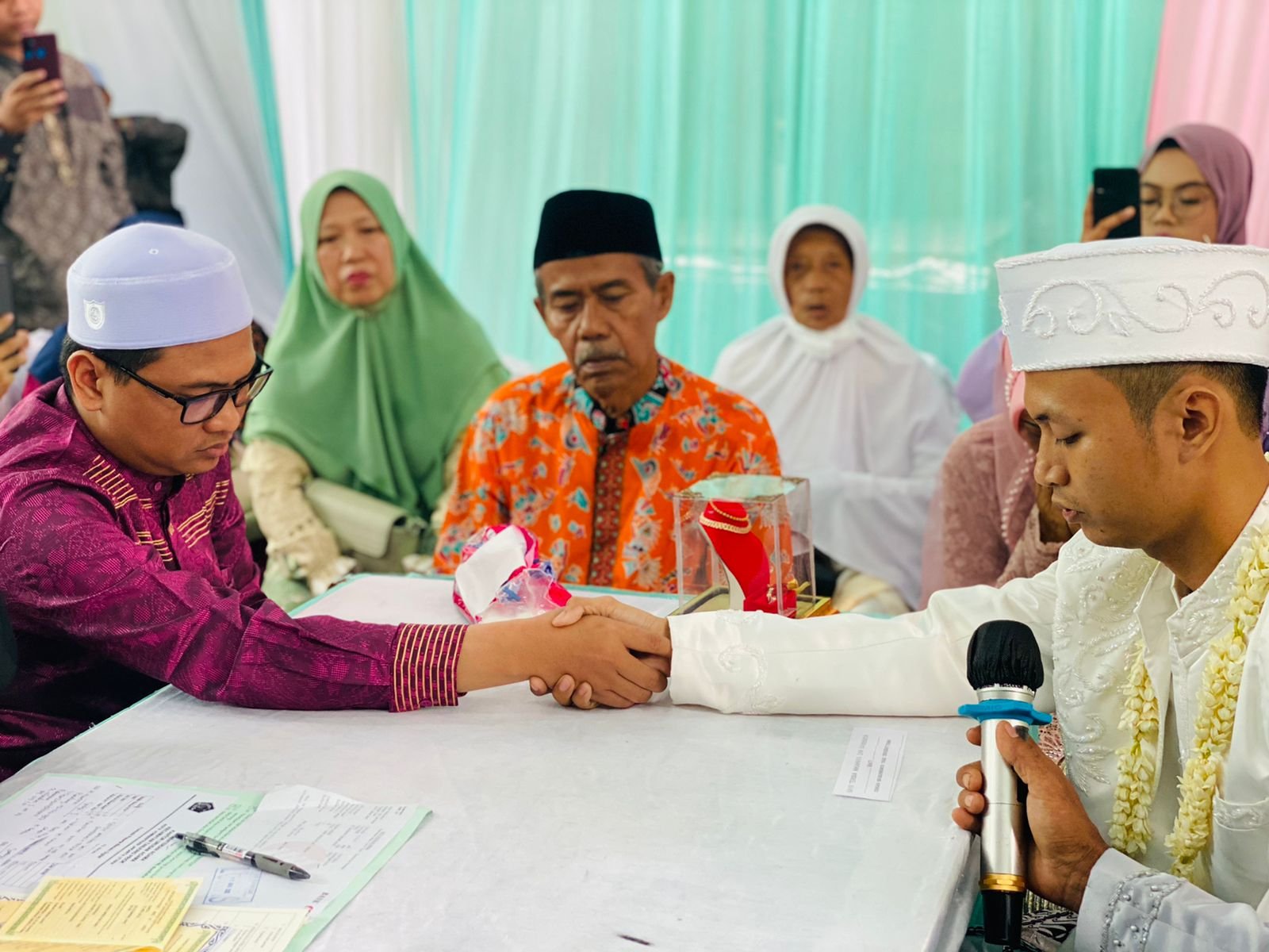 Putri bungsu Almarhum KH. Abdul Wahab Menikah