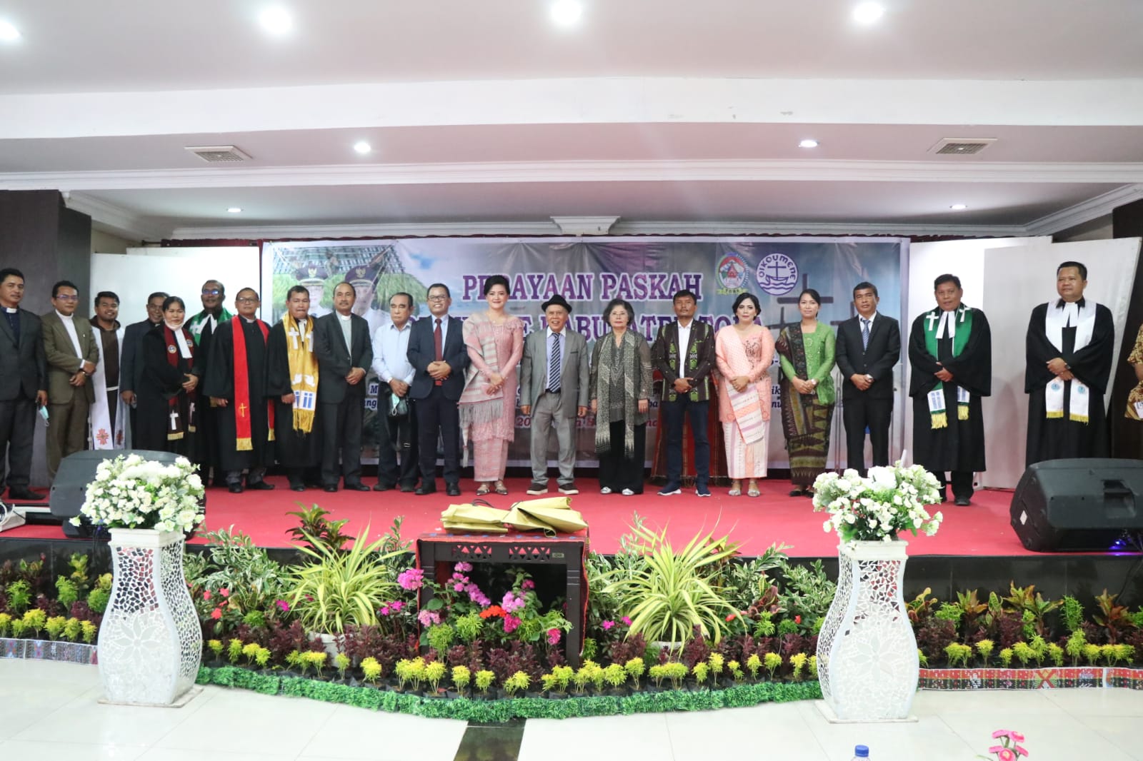 Oikumene Perayaan Paskah Bupati Toba Tekankan Kebersamaan  Membangun Toba