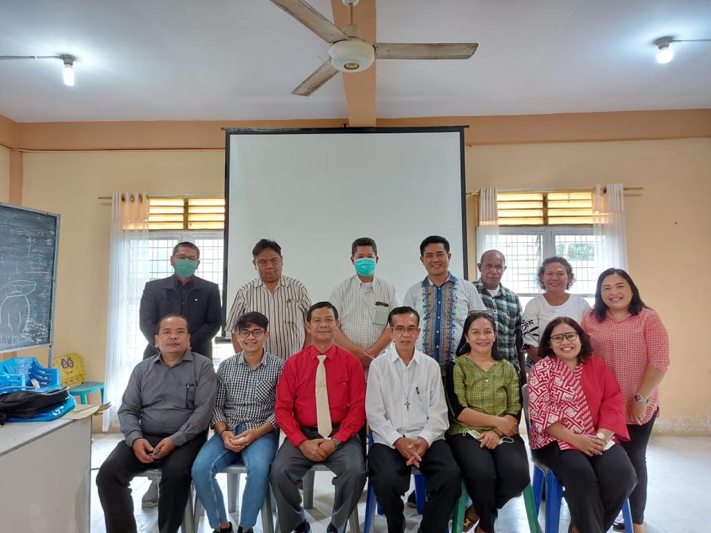 St.Lihardo SH..MH,  Diskusi Penerapan Pasal Pernikahan,Perceraian serta Kaitannya dengan Hukum Gereja GKPS !