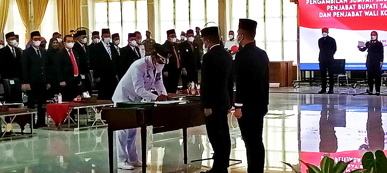 Gubernur Sumatera Utara Lantik Pj.Wali Kota Tebing Tinggi,Mhd Dimiyathi