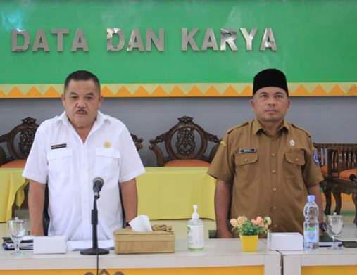 Sekdakab Labuhanbatu Membuka FGD dan Menyampaikan Dokumen IKPLHD