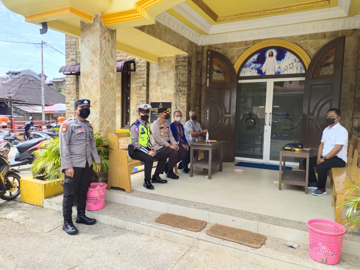 Polres Nias menggelar Pengamanan Ibadah Kebaktian Kenaikan Isa Almasih