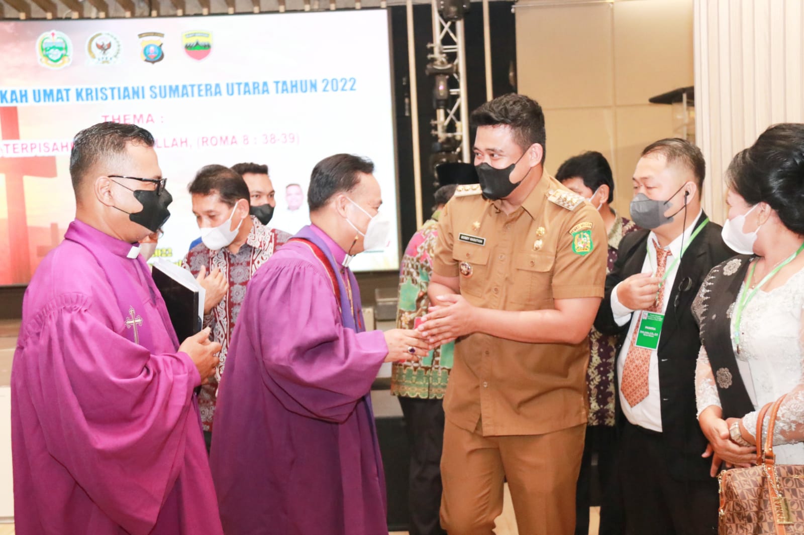 Bobby Nasution Ajak Umat Kristiani Memaknai Perayaan Paskah Dengan Sikap Saling Mengasihi