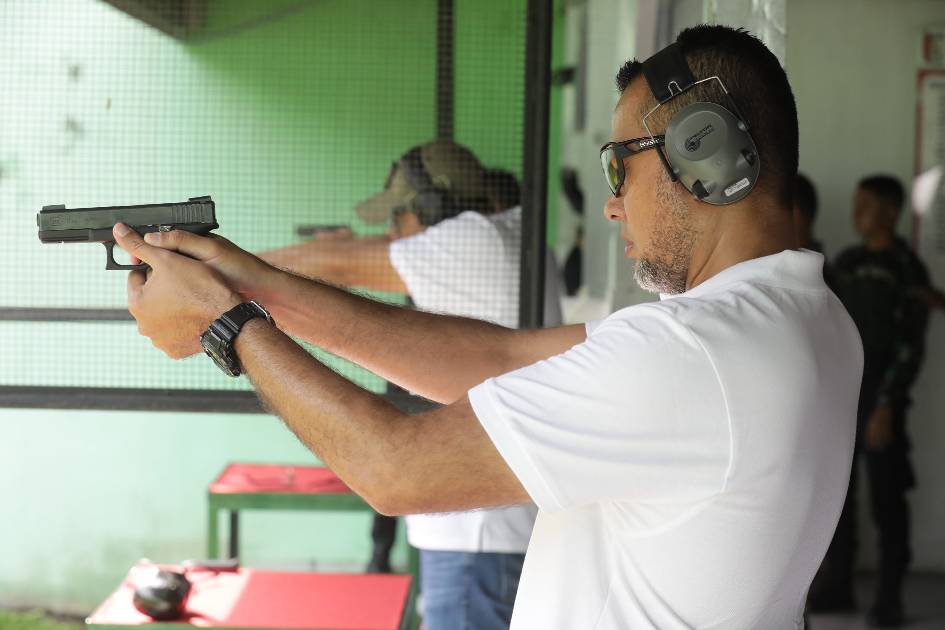 Musa Rajekshah Ikuti Lomba Tembak Pistol Eksekutif HUT Kodam I/BB