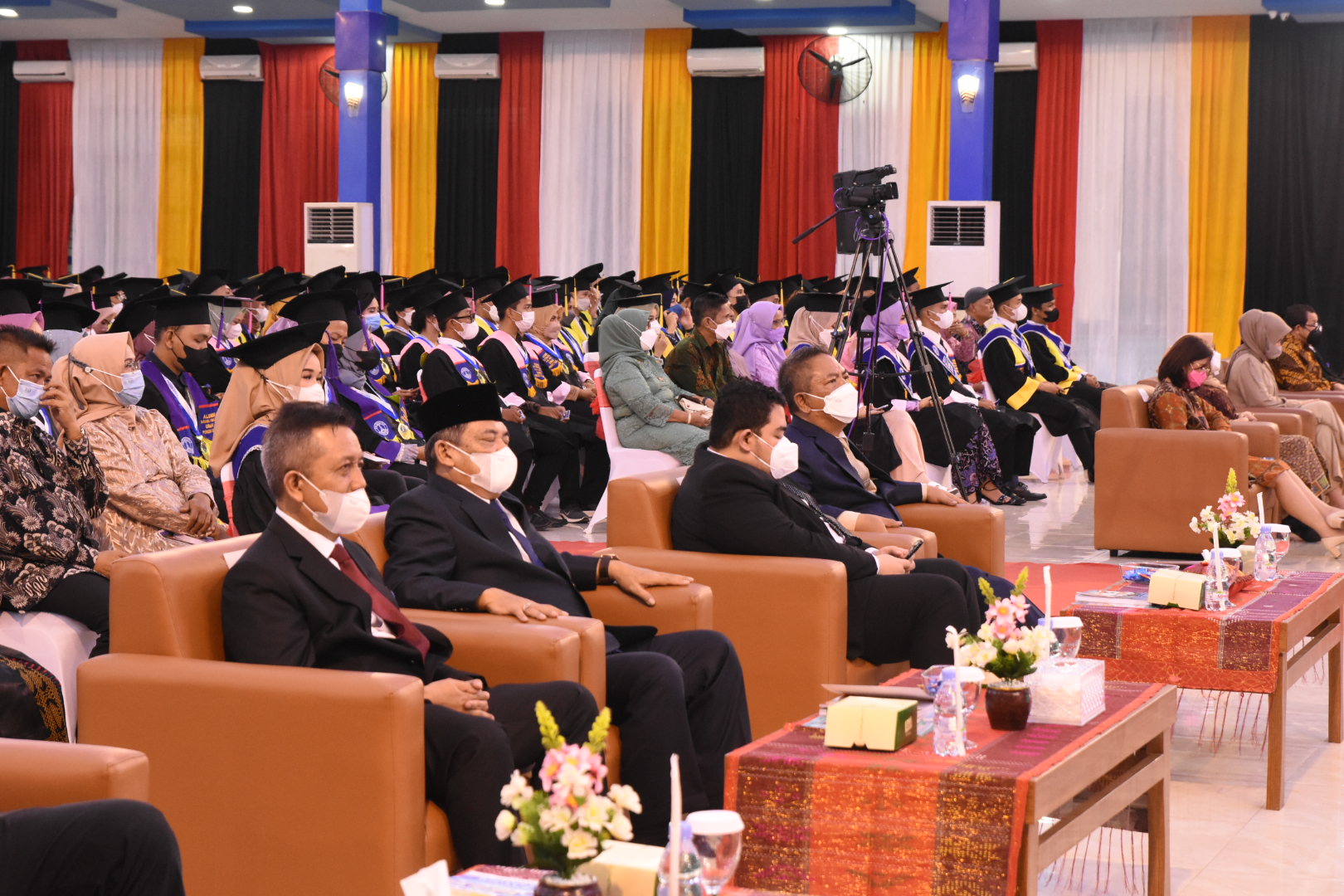 Wabup Deli Serdang Hadiri acara wisuda program Sarjana dan Magister Universitas Medan Area