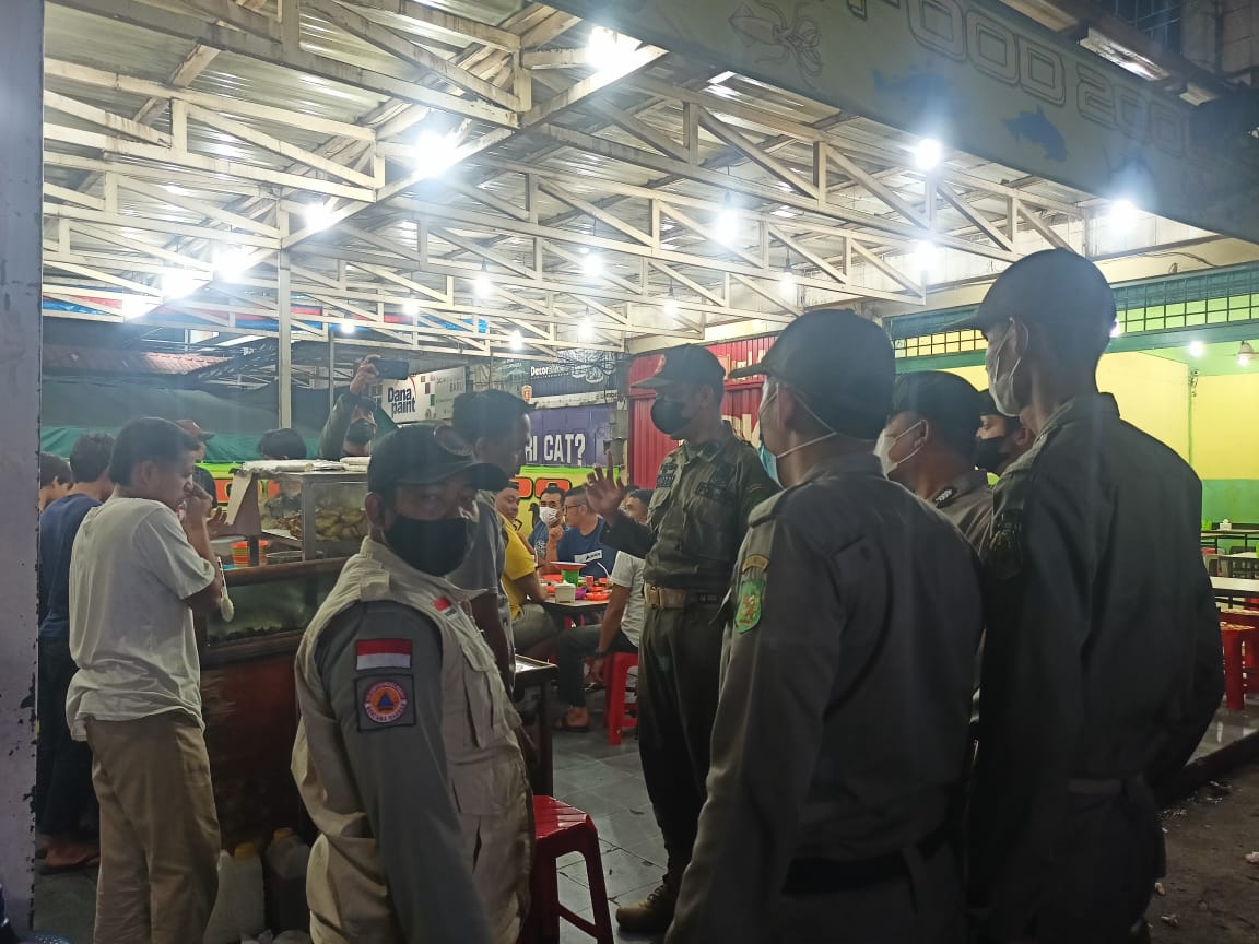 Tim Gabungan Gelar Operasi Yustisi di Lokasi Kuliner Jalan Gatot Subroto Medan