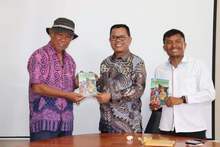 Sastrawan Ingin Nilai Budaya Batak Dikembalikan ke Posisi Semula.