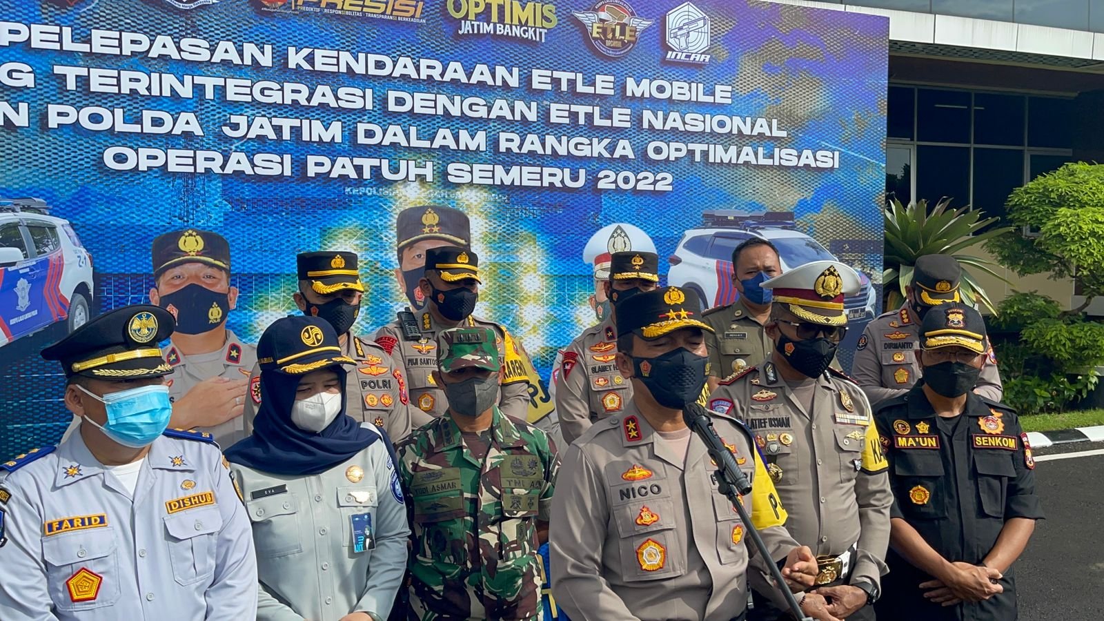 Operasi Patuh Semeru 2022, Kapolda Jatim Lepas 52 Kendaraan ETLE Mobile