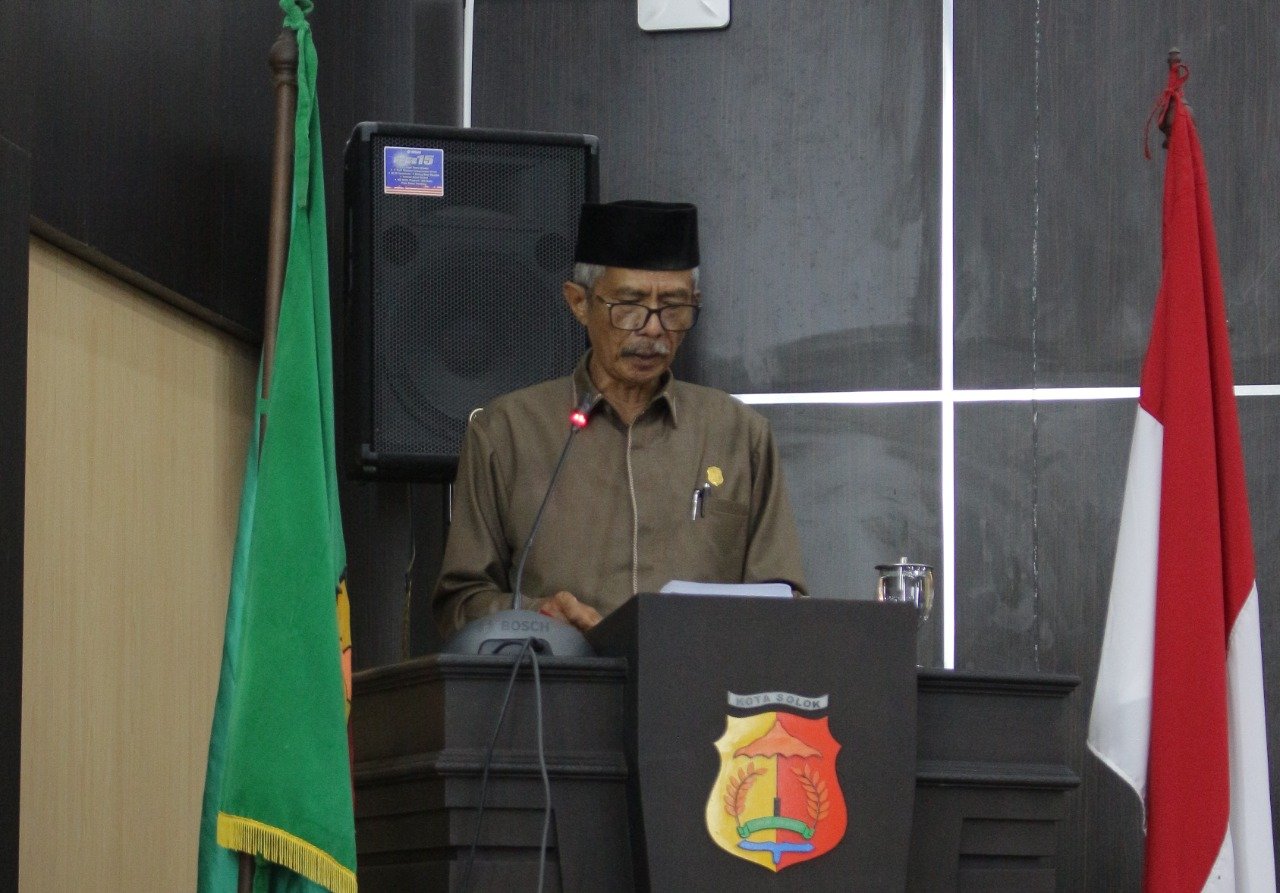 Fraksi Golkar menyetujui Ranperda tentang Perubahan Atas Peraturan Daerah nomor 7 tahun 2016 tentang Penyertaan Modal Daerah pada Perseroan Terbatas Bank Pembangunan Daerah Sumatera Barat untuk dilakukan Perubahan