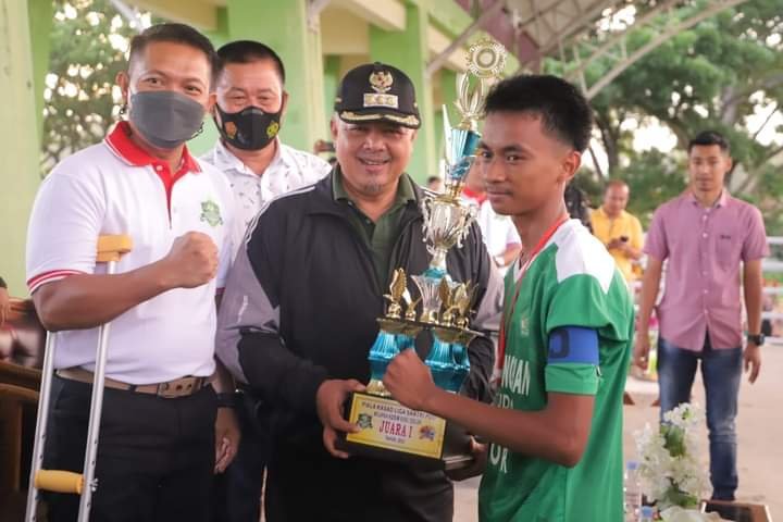 Wako Solok Tutup Piala Kasad Liga Santri PSSI Wilayah Kodim 0309/Solok