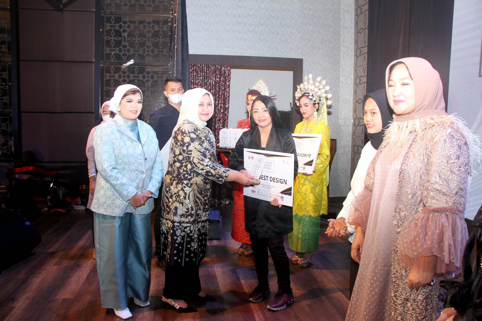 Sumut Fashion Week 2022 Sukses, Nawal Lubis Harapkan Tahun Depan Lebih Banyak Desainer yang Ikut