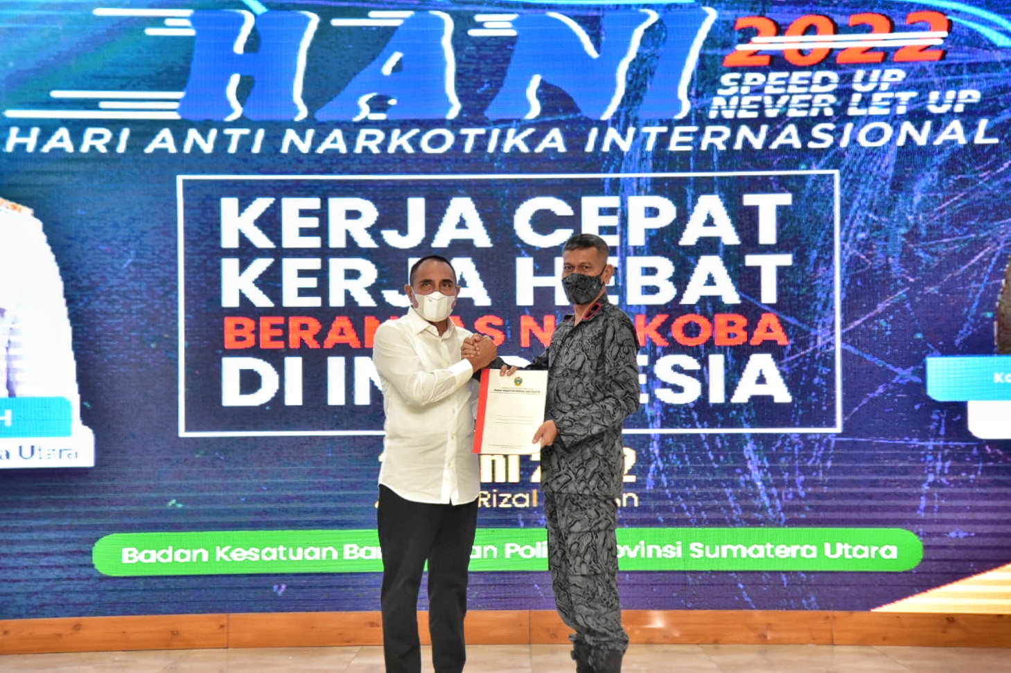 Komitmen Berantas Narkoba Gubernur Edy Rahmayadi Serahkan Dana Hibah Rp2 Miliar ke BNN, Ini Pesannya