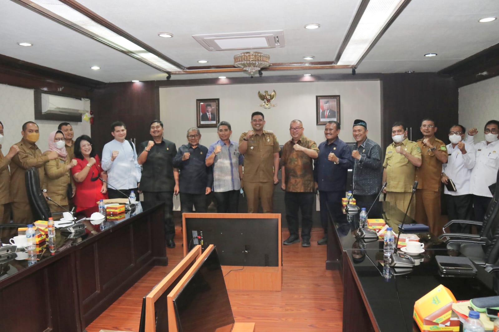 Bobby Nasution Minta DPRD & Pemprov Sumut Dukung Pembangunan Tanggul Rob Di Belawan