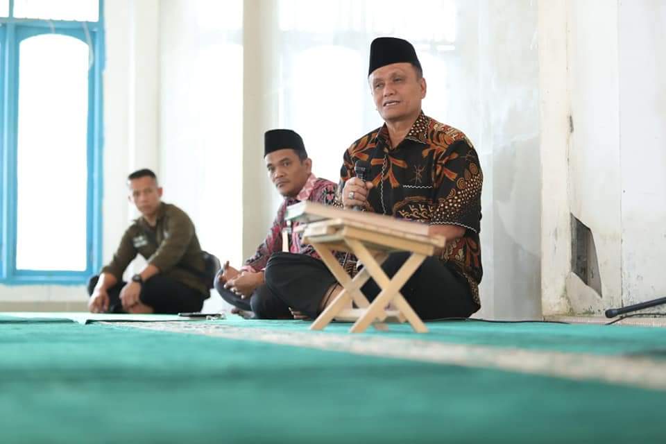 Wakil Bupati Pakpak Bharat, H Mutsyuhito Solin, Dr, M.Pd menghadiri Pengajian Bulanan