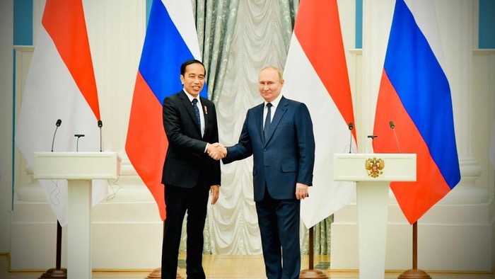Presiden Joko Widodo  Bertemu Presiden Rusia Vladimir Putin