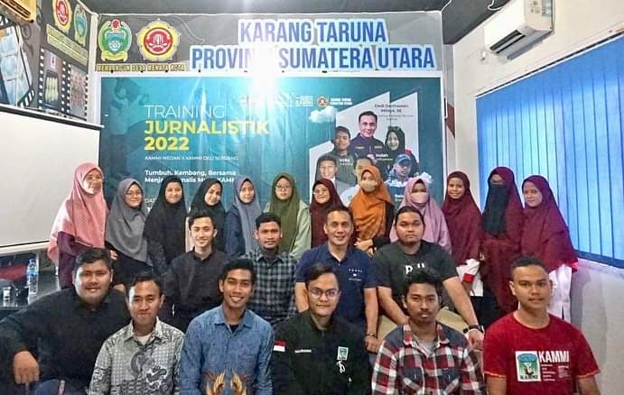 Gelar Training Jurnalistik, Ketua KT Sumut Motivasi Mahasiswa