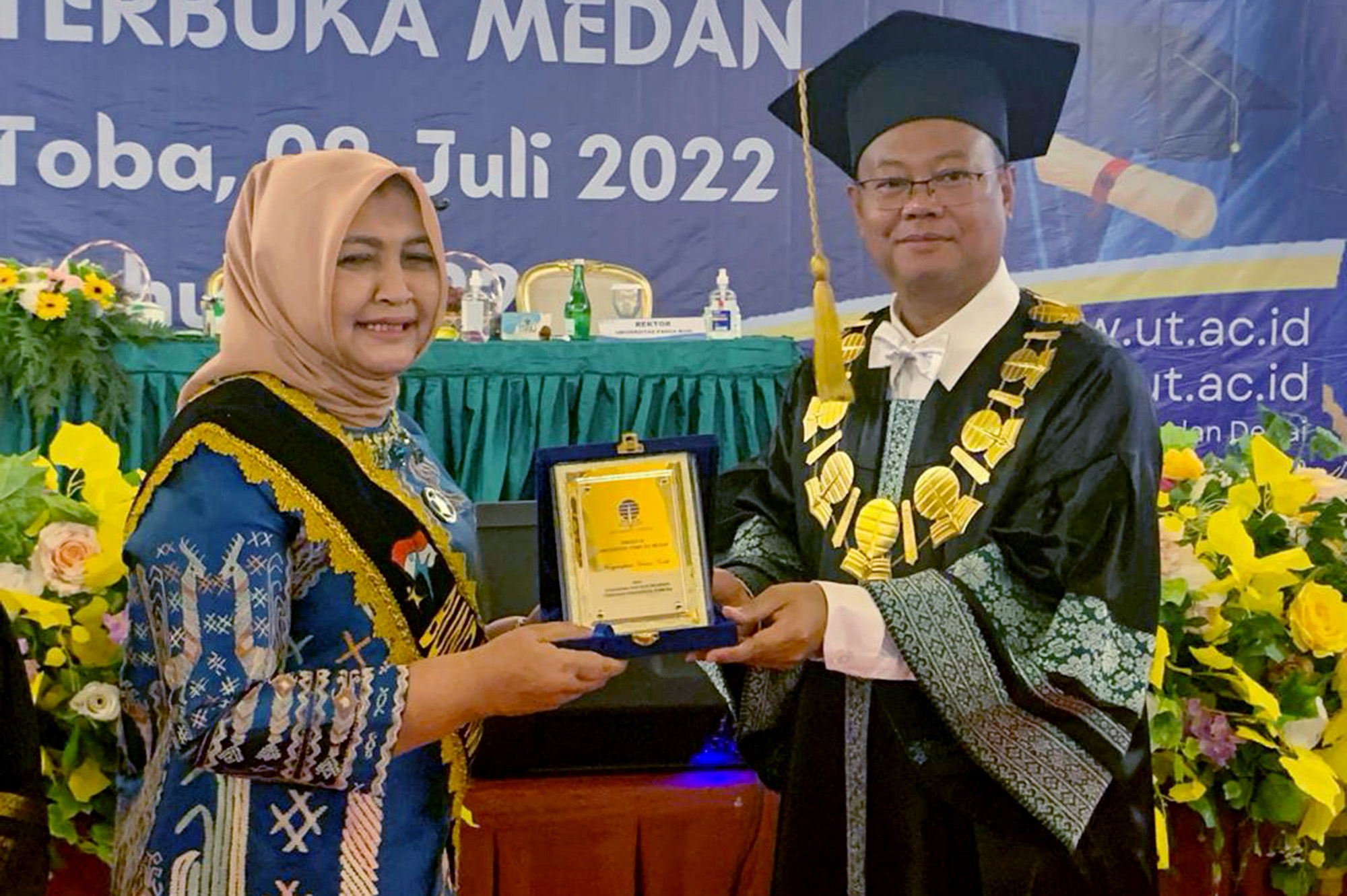 Tingkatkan Kompetensi Tenaga Pendidik,Bunda PAUD Sumut Teken MoU dengan UT Medan