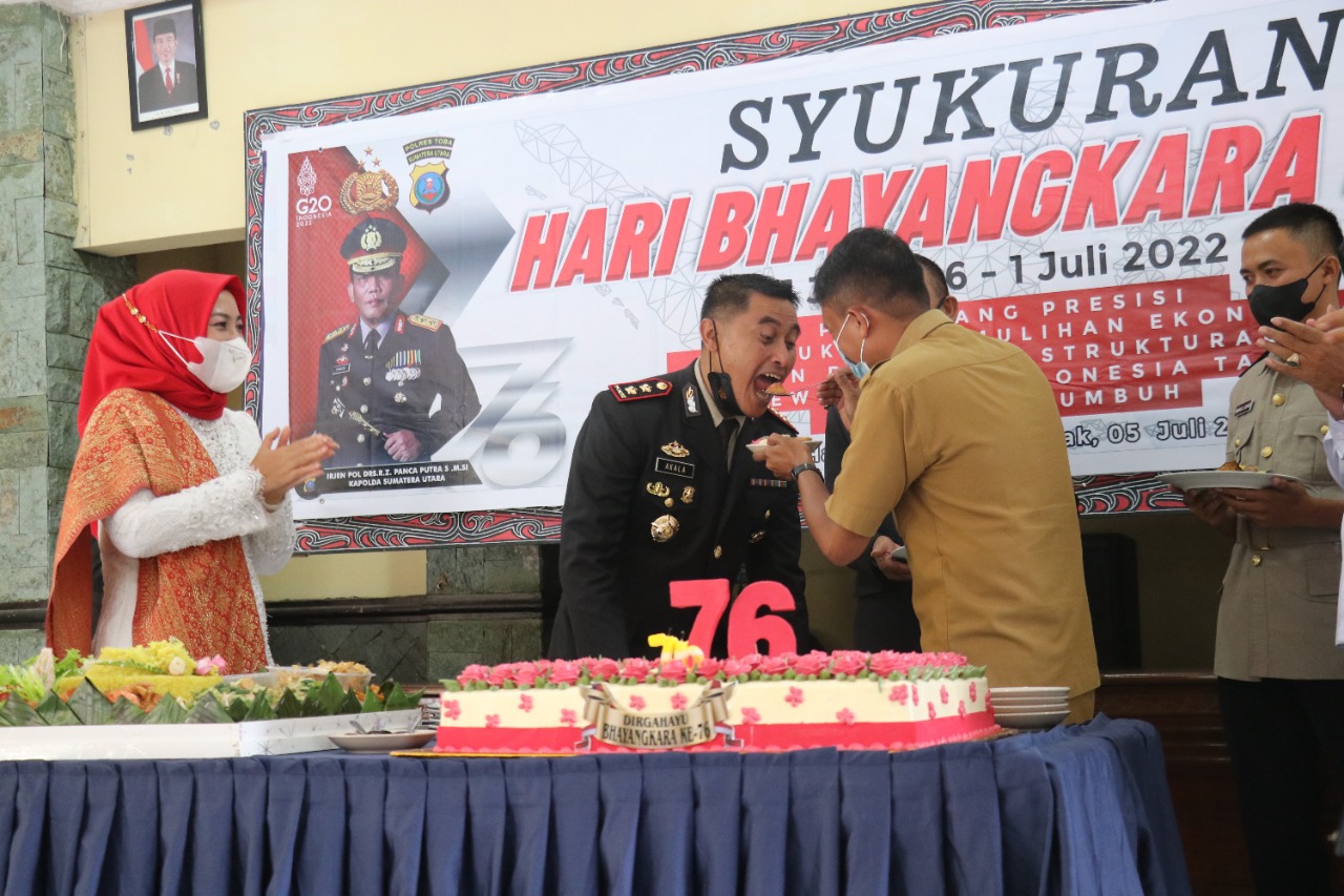 Wabup Toba Hadiri Peringatan HUT ke-76 Hari Bhayangkara di Mapolres Toba