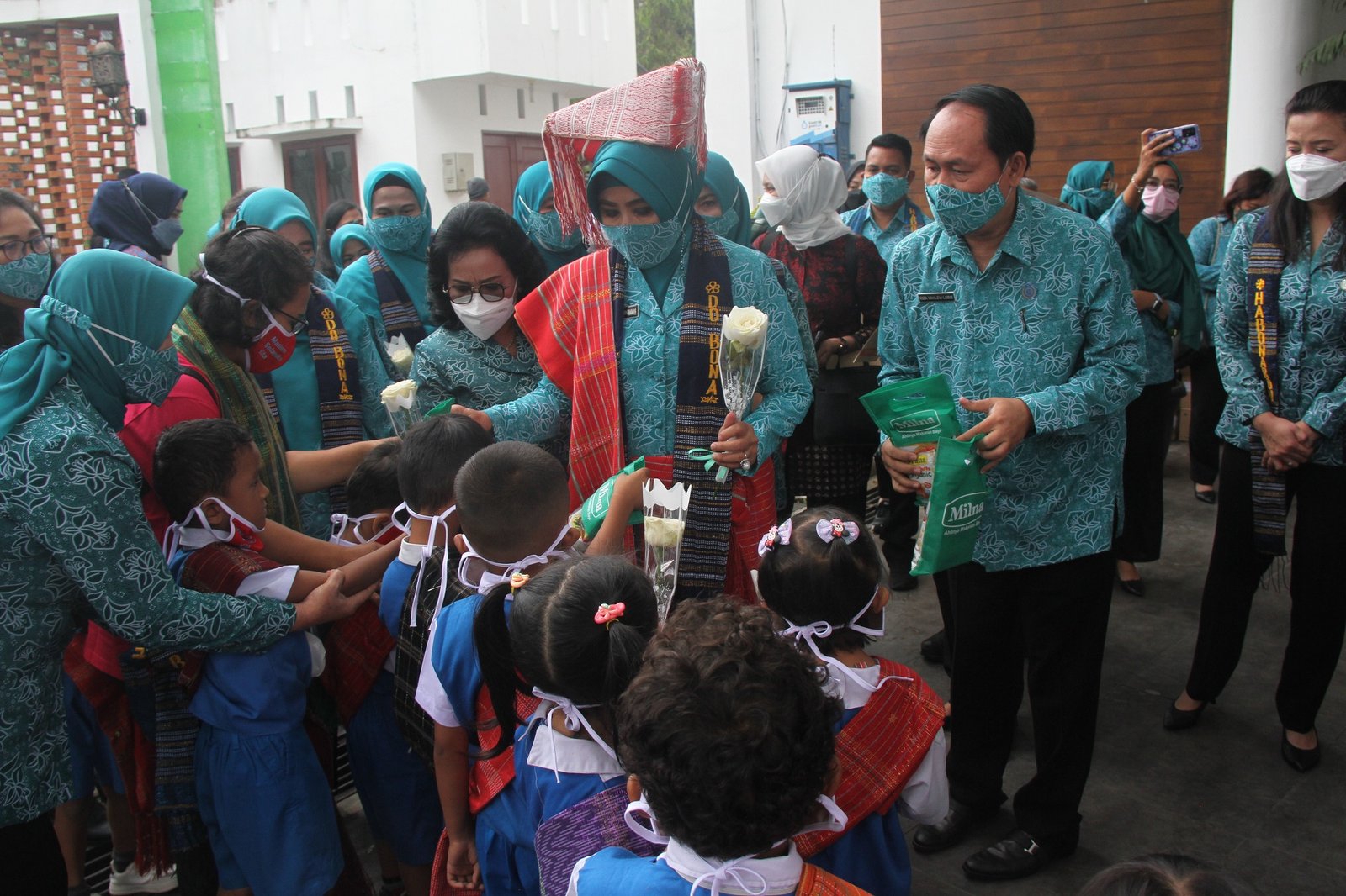 Tri Tito Karnavian Harapkan Kader PKK Terus Bantu Pemerintah Majukan Masyarakat