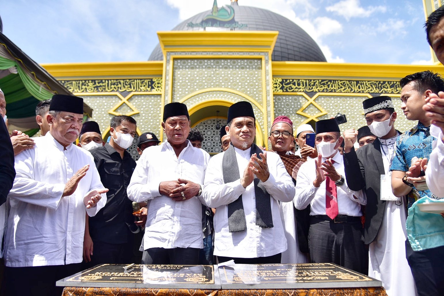 Seribuan Jemaah Ramaikan Peresmian Masjid Al-Anshor,  Edy Rahmayadi: Semoga Keberkahan  Bagi Umat Muslim Sekitar