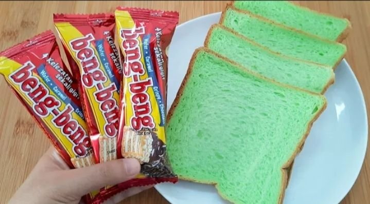 Hem, Nikmatnya Sarapan Pagi dengan Roti Bengbeng, Enak Banget