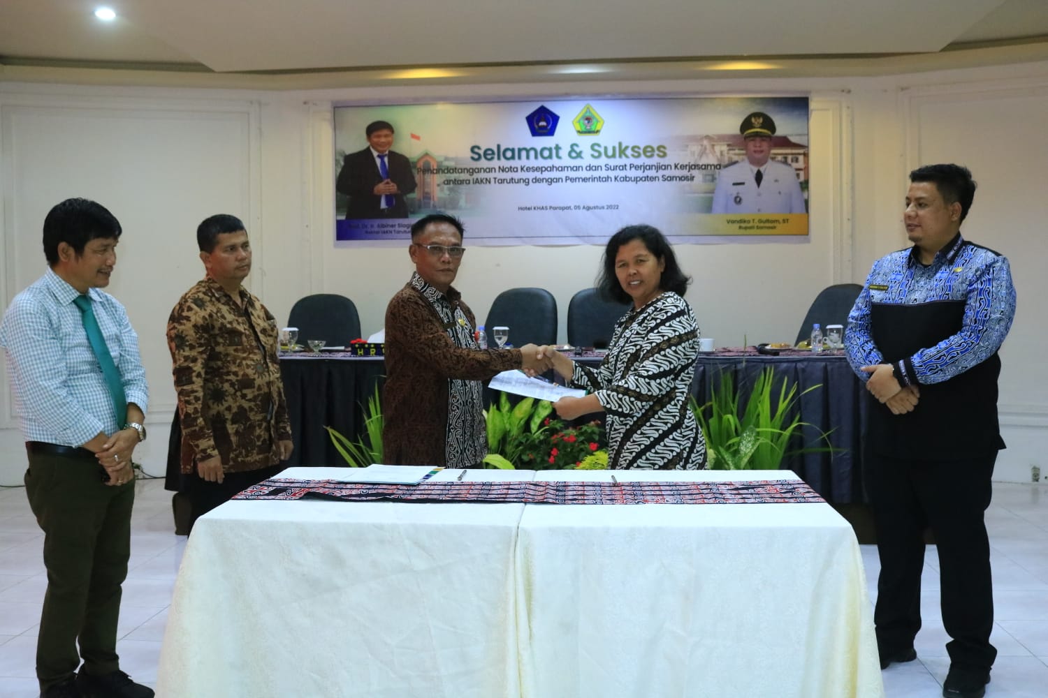 Pemkab Samosir MOU dengan IAKN Tarutung