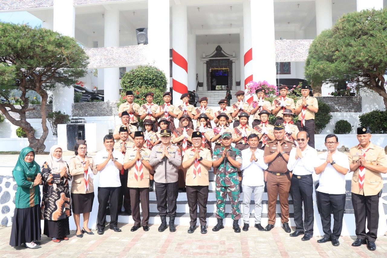 Bupati Toba Berangkatkan Pramuka Peserta Jambore Nasional