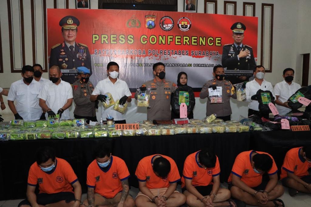 Ratusan Kilogram Sabu dan Ganja Diamankan Polisi, Tersangka Terancam Hukuman Mati