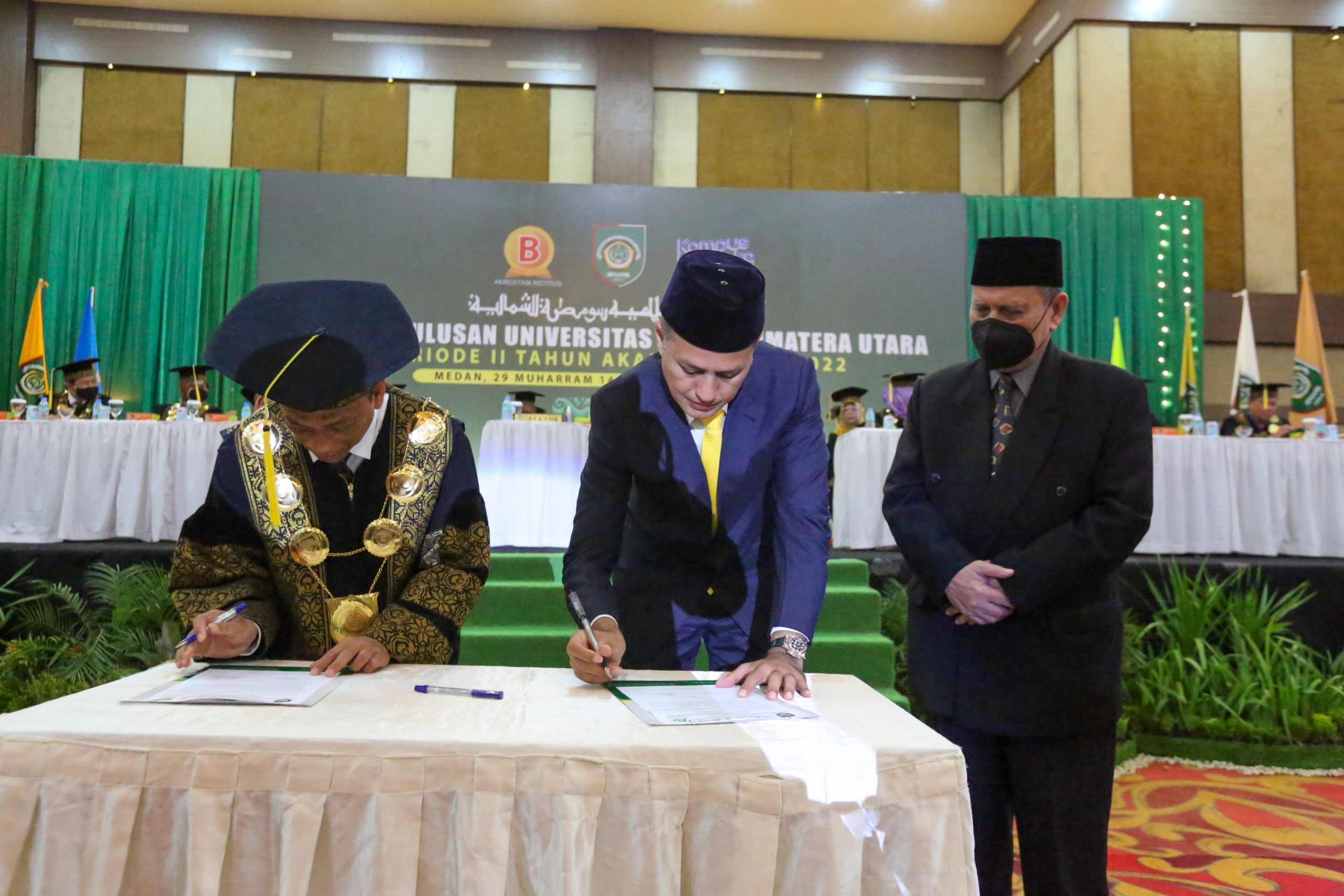 Hadiri Wisuda 1.191 Mahasiswa UISU,  Musa Rajekshah: Jangan Hanya Bepikir Mau Jadi PNS